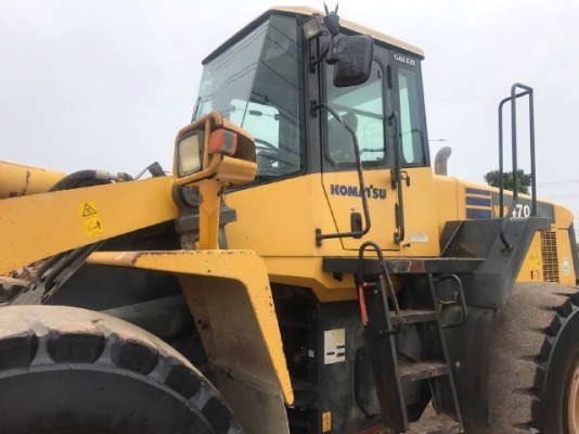 ขายรถตักล้อยาง KOMATSU WA470-5 รถนอกนำเข้าจากญี่ปุ่น สภาพสวยพร้อมใช้งาน มีVDOการทำงานครับ