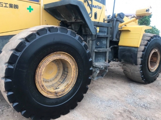ขายรถตักล้อยาง KOMATSU WA470-5 รถนอกนำเข้าจากญี่ปุ่น สภาพสวยพร้อมใช้งาน มีVDOการทำงานครับ