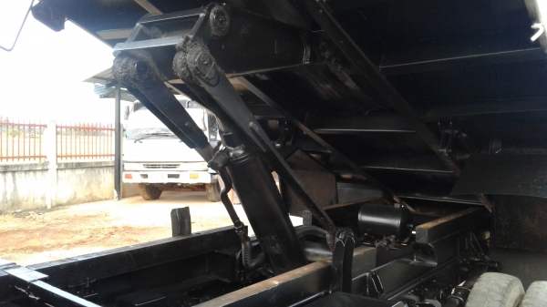 ขายด่วนหกล้อดัมพ์.SUZU.NQR175แรงปี51.แอร์.เพาเวอร์.ช่วงล่างF.เกียร์6สะปีด.กระบะดั้มพ์สามมิตรทั้งชุด ขายด่วนหกล้อดัมพ์.SUZU.NQR175แรงปี51.แอร์.เพาเวอร์.ช่วงล่างF.เกียร์6สะปีด.กระบะดั้มพ์สามมิตรทั้งชุด