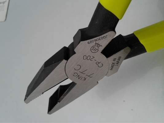 คีมปากจิ้งจก King TTC รุ่น CP-200