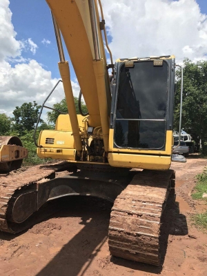 รถขุดแบ๊คโฮ KOMATSU PC200-8 สภาพดีระบบเต็ม ทำงาน10,500ชั่วโมงเอกสารเล่มทะเบียน รถอยู่ภาคอิสาน ราคา1,380,000บ. สนใจ 0835601591 หรือ 0903494058