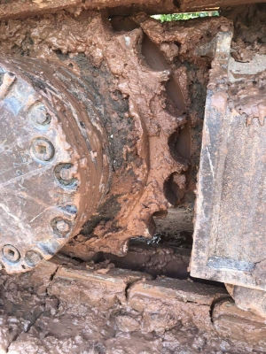 รถขุดแบ๊คโฮ KOMATSU PC200-8 สภาพดีระบบเต็ม ทำงาน10,500ชั่วโมงเอกสารเล่มทะเบียน รถอยู่ภาคอิสาน ราคา1,380,000บ. สนใจ 0835601591 หรือ 0903494058