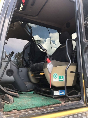 รถขุดแบ๊คโฮ KOMATSU PC200-8 สภาพดีระบบเต็ม ทำงาน10,500ชั่วโมงเอกสารเล่มทะเบียน รถอยู่ภาคอิสาน ราคา1,380,000บ. สนใจ 0835601591 หรือ 0903494058