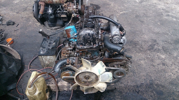 ขายเครื่องยนต์ดีเซล Nissan Ld20 Turbo