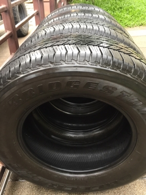 ยาง Bridgestone 265 65 17 ปี17 ดอกเต็ม เนื้อนิ่มๆ ใช้ยาว ราคาไม่แพง ยาง Bridgestone 265 65 17 ปี17 ดอกเต็ม เนื้อนิ่มๆ ใช้ยาว ราคาไม่แพง