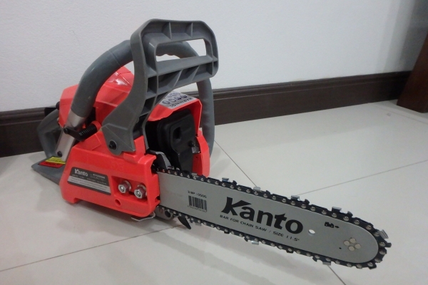 เลื่อยยนต์ แบบโซ่ ขนาด 11.5 นิ้ว 0.8 แรงม้า KANTO รุ่น KT-cs2000E ไม่ต้องมีใบอนุญาต ของใหม่