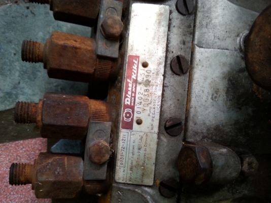 ปี้มน้ำมันดีเซลรถแมคโฮ รุ่นเล็ก pc120