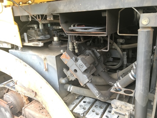 รถปูผิวทาง SUMITOMO : HA60C-5 ปี2004 นำเข้าตรงจากญี่ปุ่นครับ 0988585524 สามภพครับ รถปูผิวทาง SUMITOMO : HA60C-5 ปี2004 นำเข้าตรงจากญี่ปุ่นครับ 0988585524 สามภพครับ