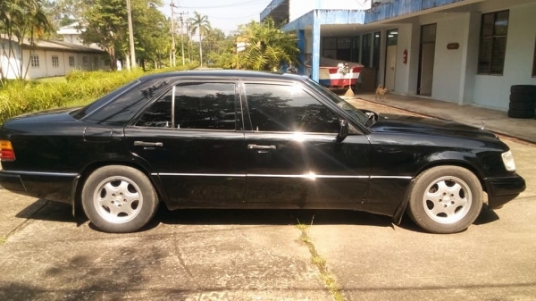 ขาย BENZ 300E ออโต้