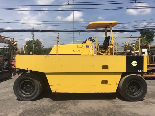 ยอดนิยม รถบด 7 ล้อยาง SAKAI T2 เครื่อง ISUZU FROM JAPAN สนใจติดต่อ 063-9316985 ID LINE : 0639316985 ครับ