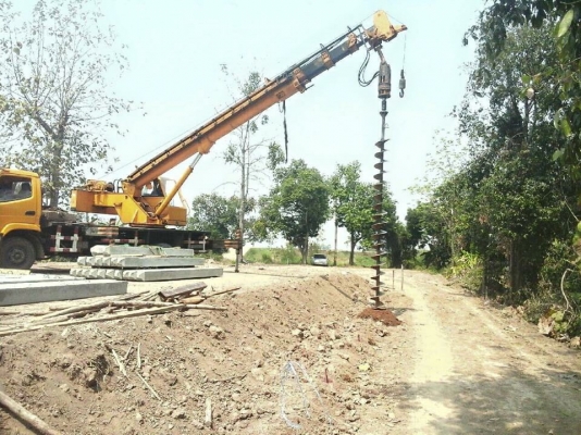 ขายเครนพร้อมหัวเจาะ 10ตันบูมยาว 2.4เมตร สภาพสวยพร้อมใช้ ติดต่อ คุณอ๊อฟ พิจิตร 086-737-9991