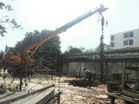 ขายเครนพร้อมหัวเจาะ 10ตันบูมยาว 2.4เมตร สภาพสวยพร้อมใช้ ติดต่อ คุณอ๊อฟ พิจิตร 086-737-9991