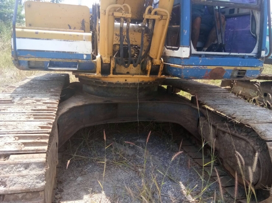 -ขออนุญาติขายรถ SK200KOBELCO  เอกสารใบชื้อขาย ไฟฟ้าครบช่วงลางเต็มเอวมีนิดๆ ราคา 585000 สนใจติดต่อ 0853224877- 0988930465