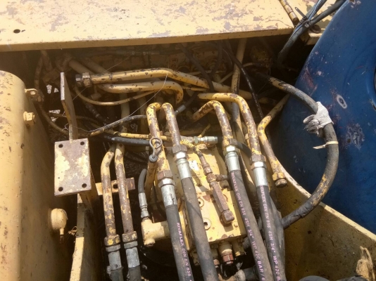 -ขออนุญาติขายรถ SK200KOBELCO  เอกสารใบชื้อขาย ไฟฟ้าครบช่วงลางเต็มเอวมีนิดๆ ราคา 585000 สนใจติดต่อ 0853224877- 0988930465