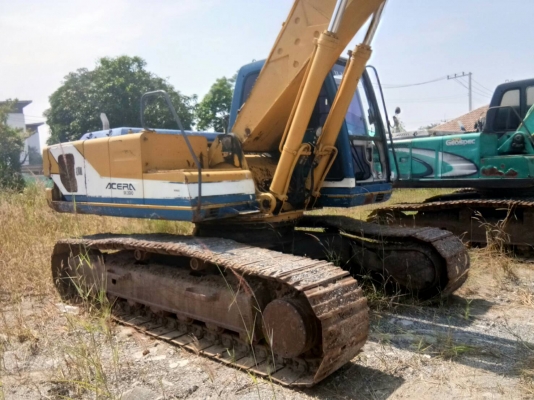 -ขออนุญาติขายรถ SK200KOBELCO  เอกสารใบชื้อขาย ไฟฟ้าครบช่วงลางเต็มเอวมีนิดๆ ราคา 585000 สนใจติดต่อ 0853224877- 0988930465
