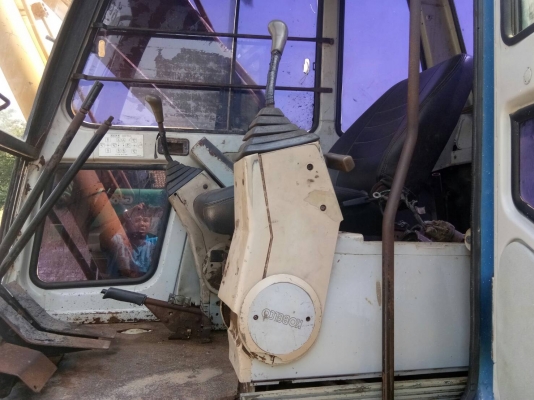 -ขออนุญาติขายรถ SK200KOBELCO  เอกสารใบชื้อขาย ไฟฟ้าครบช่วงลางเต็มเอวมีนิดๆ ราคา 585000 สนใจติดต่อ 0853224877- 0988930465