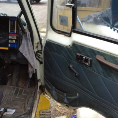 ขาย หัวสิบล้อ อีซูซุ ร็อคกี้  อุปกรณ์ครบ ไม่ผุ มีคันเกียร์ ตีนเหยียบทิฟฟี่ ขาดีดหน้า ขาค่ำหลัง พร้อมใช้