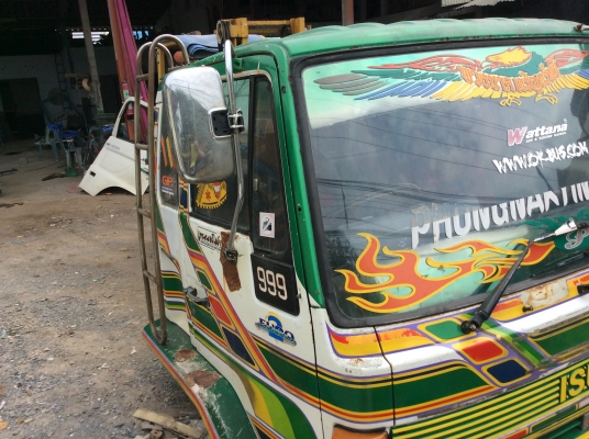 ขาย หัวสิบล้อ อีซูซุ ร็อคกี้  อุปกรณ์ครบ ไม่ผุ มีคันเกียร์ ตีนเหยียบทิฟฟี่ ขาดีดหน้า ขาค่ำหลัง พร้อมใช้