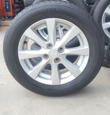 ขายล้อMitsubishi mirage ขอบ15 พร้อมยาง 4 ล้อ