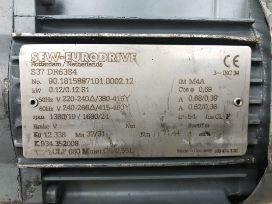 ขายมอเตอร์เกียร์เพลาออกข้าง SEW eurodrive 0.12Kw 380V อัตราทด 1:72.6 เพลาออกประมาณ 19รอบต่อนาที ของใหม่เก่าเก็บ ไม่เคยใช้งาน ขายมอเตอร์เกียร์เพลาออกข้าง SEW eurodrive 0.12Kw 380V อัตราทด 1:72.6 เพลาออกประมาณ 19รอบต่อนาที ของใหม่เก่าเก็บ ไม่เคยใช้งาน