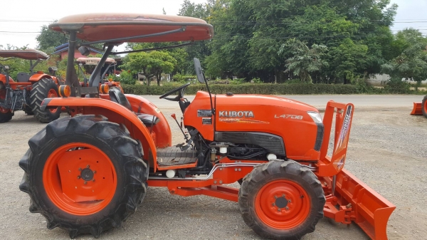 ขายคะL4708 อุปกรณ์3ชิ้น รถสวย สีสวย สภาพพร้อมใช้งานคะ มีบริการจัดส่งคะ