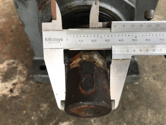 ขายหัวเกียร์ทดรอบ SEW eurodrive อัตราทด 1:16.8 ทดแรงบิดเยอะ ของใหม่เก็บเก็บ หมุนนิ่ม พร้อมใช้งาน