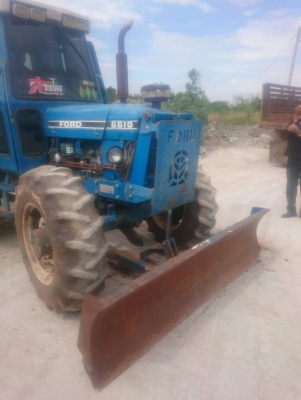 ขายรถไถ FORD 6610