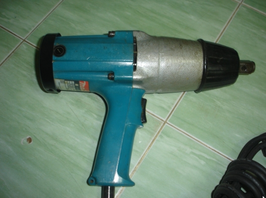 ขายบล็อคไฟฟ้าMAKITA ขนาด6หุน รุ่น 6906 made in japan