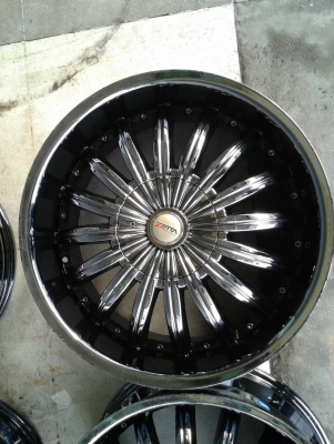 ขอบ20นิ้ว6รู นาวาร่า ชุดนี้ ราคา 8900 บาท