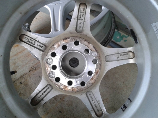 ขอบ15นิ้ว5รู100/114 ชุดนี้ ราคา 4900 บาท