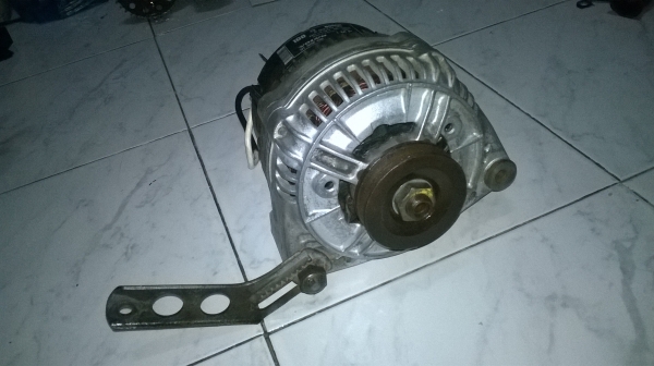 ขายไดร์ชาร์จ VOLVO 14v  สภาพok ราคา1900บาท โทร0924462525โส