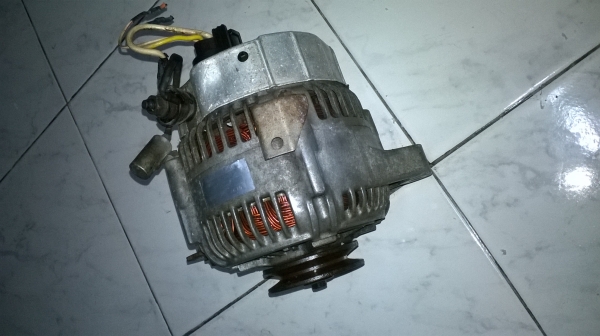 ขายไดร์ชาร์จ toyota 12v  สภาพok ราคา1300บาท โทร0924462525โส