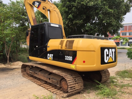 CAT 320D