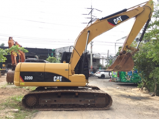 CAT 320D
