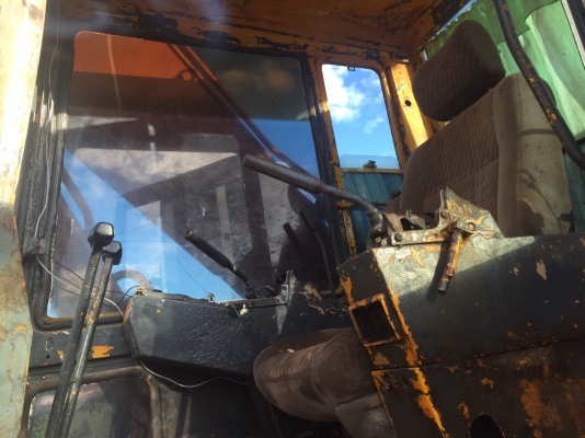 ขายด่วน KOMATSU PC200-3 สภาพพร้อมใช้งาน เครื่อง6HE1 ปั้มK3V โซ่ช่วงล่างพร้อมใช้งาน คอลโทรลสั้น เอกสารสัญญาซื้อขาย สนใจสอบถาม 093-0764943  088-3223272 K ตั้ม