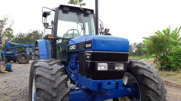 ขาย ford 8340 เพลาคาราโล่ ราคา 560000 บาท 084-5424150