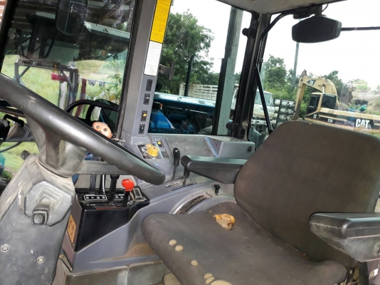 ขาย ford 6640 เพลาคาราโล่ แอร์เย็นฉ่ำ ติดฟิล์ม เก่านอก ยังไม่ใช้ในไทย ราคา 580000 บาท 084-5424150