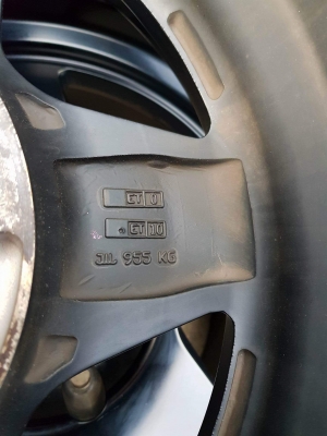 ขายล้อ LENSO แท้ 16x8 +10 สวยๆ ขายล้อ LENSO แท้ 16x8 +10 สวยๆ