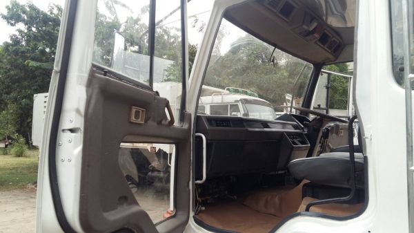 ขายหัวแชสชี  หลงTF  220  แรง  เทอร์โบร์  รถสวยๆ เช็คสภาพใหม่หมด ราคา  550,000  บาท