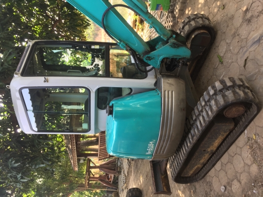 ขาย kobelco sk25sr มีเก๋ง รถเก่าญี่ปุ่นแท้100\% โทร086-1602189