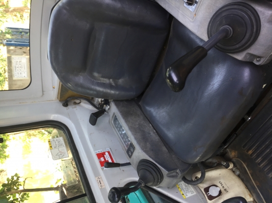 ขาย kobelco sk25sr มีเก๋ง รถเก่าญี่ปุ่นแท้100\% โทร086-1602189