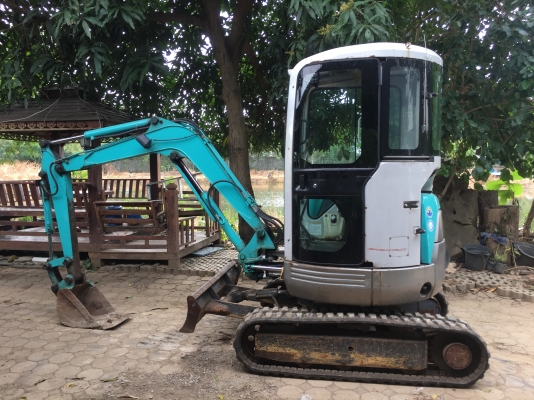 ขาย kobelco sk25sr มีเก๋ง รถเก่าญี่ปุ่นแท้100\% โทร086-1602189