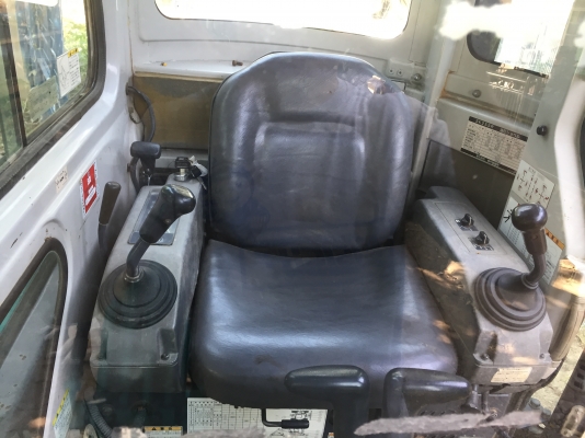 ขาย kobelco sk25sr มีเก๋ง รถเก่าญี่ปุ่นแท้100\% โทร086-1602189