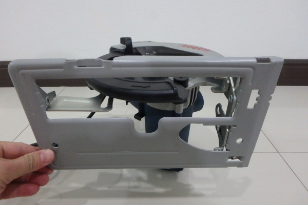 เลื่อยวงเดือน 7 นิ้ว BOSCH แท้ รุ่น GKS 7000 ของใหม่ มีใบรับประกัน ขายถูก เลื่อยวงเดือน 7 นิ้ว BOSCH แท้ รุ่น GKS 7000 ของใหม่ มีใบรับประกัน ขายถูก