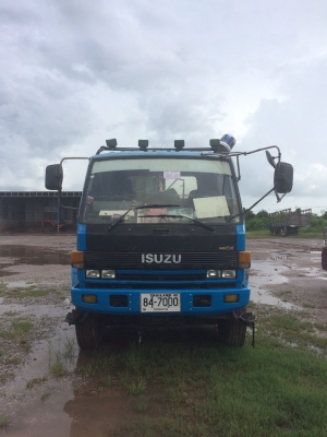 เจ้า ของ ขาย เอง ติดต่อเบอร์ 099-456-1992 ขายหัวลาก 450000 หางคอก 3  เพลา 350000 หาง คอก 2 เพลา 180000 หาง บรรทุก น้ำ 180000