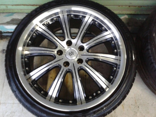 ขอบ19นิ้ว5รู114 แถมยาง ชุดนี้ ราคา 7900 บาท