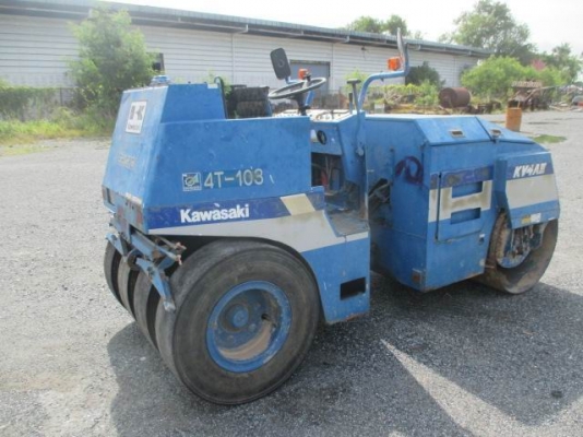 ขายรถบดสั่นสะเทือน  หน้าเหล็ก/หลังยาง รถบ้าน สภาพเก่านอก/มีทะเบียน รถสวยพร้อมใช้งาน  ขายราคา320,000 บาท