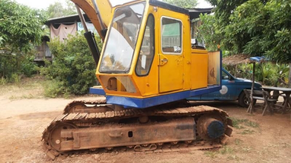 KOMATSU  PC 120-2