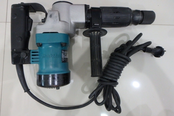 สกัดไฟฟ้า แย็ก มากีต้าร์ Makita 17 mm. HM0810TA ของแท้ ญี่ปุ่น สภาพใหม่มาก มีดอก กล่อง พร้อมใช้งาน