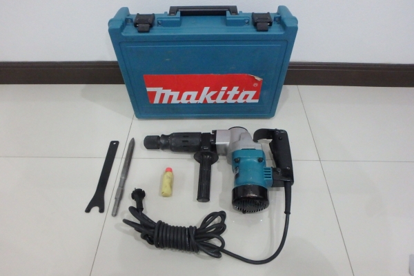 สกัดไฟฟ้า แย็ก มากีต้าร์ Makita 17 mm. HM0810TA ของแท้ ญี่ปุ่น สภาพใหม่มาก มีดอก กล่อง พร้อมใช้งาน